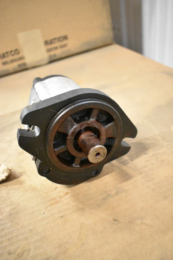 RTR 606766 Unit.  - Image 3 of 5