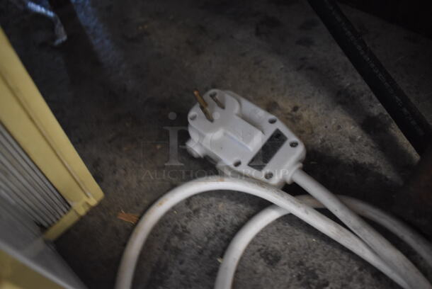 GE AEC08LXL1 Metal Window Mount Air Conditioning Unit. 115 Volts, 1 Phase. 23x17x14. Cannot Test - Needs New Power Cord - Image 5 of 8