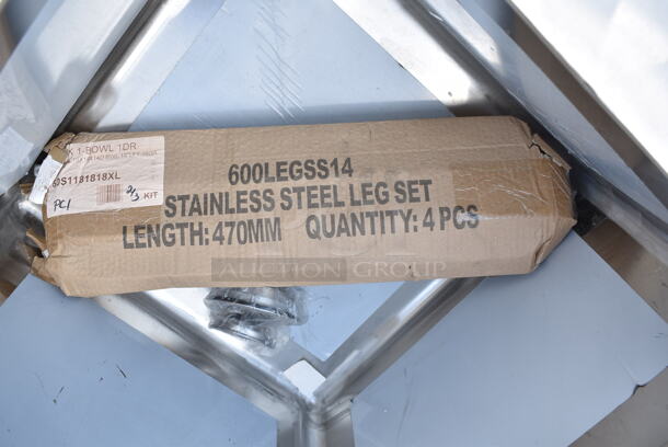 BRAND NEW SCRATCH AND DENT! Regency 60S1181818XL 38 1/2" 16-Gauge Stainless Steel One Compartment Commercial Sink with Stainless Steel Legs and 1 Drainboard - 18" x 18" x 14" Bowl - Left Drainboard - Image 5 of 7
