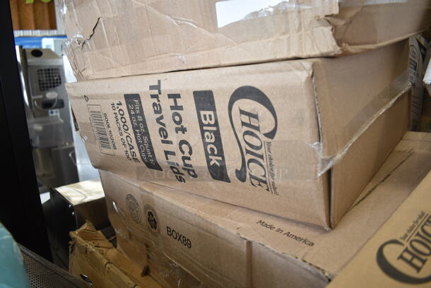 PALLET LOT of 35 BRAND NEW Boxes Including 128HD32COMBO ChoiceHD 32 oz. Microwavable Translucent Plastic Deli Container and Lid Combo Pack - 240/Case, 500L1020B Choice Black Hot Paper Cup Travel Lid for 10-24 oz. Standard Cups and 8 oz. Squat Cups, 999GDFRK25C Visions 7 1/4" Classic Heavy Weight Gold Plastic Fork - 25/Pack, 999GDKNF25C Visions 7 3/4" Classic Heavy Weight Gold Plastic Knife - 25/Pack, 999GDSPN25C Visions 6 3/4" Classic Heavy Weight Gold Plastic Spoon - 25/Pack, 500CC20 Choice Clear PET Customizable Plastic Cold Cup - 20 oz. - 600/Case, 130WHFKSX500 Choice White Extra Heavy Weight Wrapped Plastic Cutlery Pack - 500/Case, 347SLWG8 Visions 8 oz. Heavy Weight Clear Plastic Stemless Wine Glass - 64/Case, Libbey 92404 Infinium 12 oz. Tritan&#8482; Plastic Stackable Double Rocks / Old Fashioned Glass - 12/Case, 130HCUTTWR Berk 6 3/4" Individually Wrapped White Heavy Weight Plastic Teaspoon - 1000/Case, 43208500 Choice Black Beverage Napkins, 2 Box 129MCR16B Choice 16 oz. Black 6 1/4" Round Microwavable Heavy Weight Container with Lid - 150/Case, 500CFT Lavex White C-Fold Standard Weight Towel - 2400/Case, 5014046XXH Lavex Pro 45 Gallon 3 Mil 40" x 46" Low Density Heavy-Duty Industrial Contractor Black Trash Bag / Can Liner - 50/Case. 35 Times Your Bid!  - Image 3 of 12