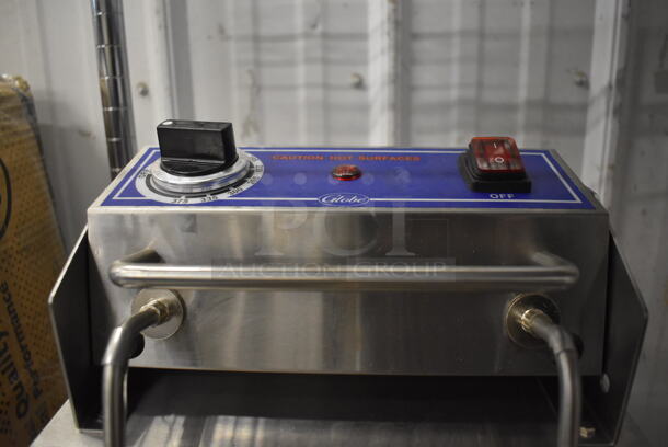 LIKE NEW! Globe PF16E Stainless Steel Countertop Electric Powered Fryer w/ 2 Metal Fry Baskets. Unit Has Only Been Used a Few Times! 208/240 Volts, 1 Phase. 11x18x18. Tested and Working! - Image 5 of 6