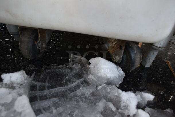 White Poly Ingredient Bin on Commercial Casters. - Image 3 of 3