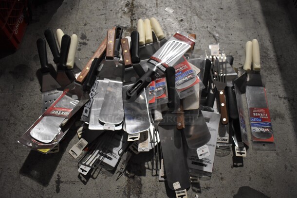 ALL ONE MONEY! Crate of Various BRAND NEW Items Including Spatulas - Image 1 of 7