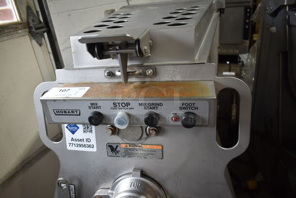 2016 Hobart MG2032 Metal Commercial Floor Style Electric Powered Meat Mixer Grinder w/ Foot Pedal on Commercial Casters. 208 Volts, 3 Phase. Tested and Working! - Image 5 of 8