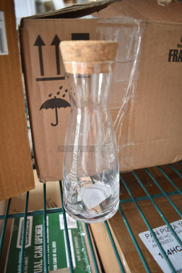 2 BRAND NEW SCRATCH AND DENT! Boxes; Box of 4 American Metalcraft ABHG46 25 oz. Gold Hammered Aluminum Oval Serving Bowl and Box of Bormioli Ypsilon Carafe. 2 Times Your Bid!  - Image 5 of 7