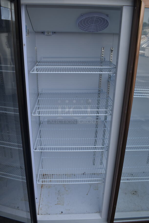 Tanshine SCB-1880LA2 Commercial 3-Door White Merchandiser Cooler With Polycoated Racks. 110V. Tested and Working! - Image 4 of 7