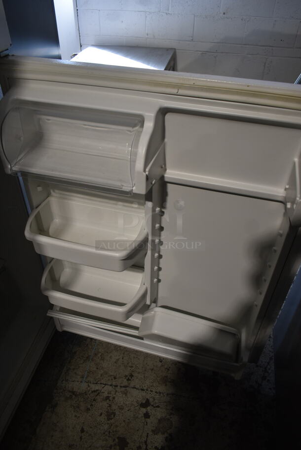 Whirlpool W1TXNMFWQ02 Metal Cooler Freezer Combo Unit. 115 Volts, 1 Phase. Tested and Powers On But Does Not Get Cold
 - Image 5 of 6