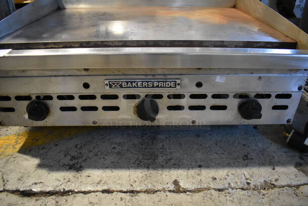 Bakers Pride XMG-36 Stainless Steel Commercial Countertop Natural Gas Powered Flat Top Griddle. 36x31x18 - Image 7 of 7