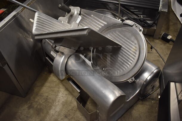 Hobart 1612 Commercial Stainless Steel Electric Countertop Meat/Cheese Slicer. 115V, 1 Phase. Tested and Working! - Image 3 of 4