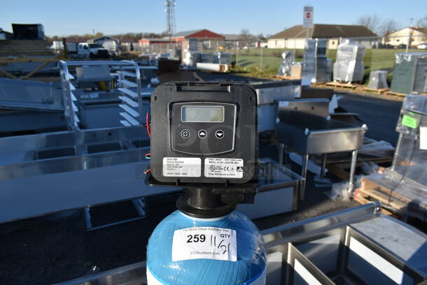 BRAND NEW SCRATCH AND DENT! Corrigan 5800SXT Water Softener System - 21 GPM, 32,000 Grain Capacity - Image 2 of 7