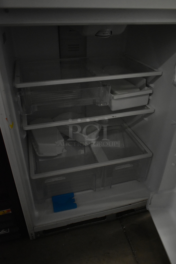 Maytag M1TXEGMYW01 Metal Cooler Freezer Combo. 115 Volts, 1 Phase. Tested and Working! - Image 4 of 6