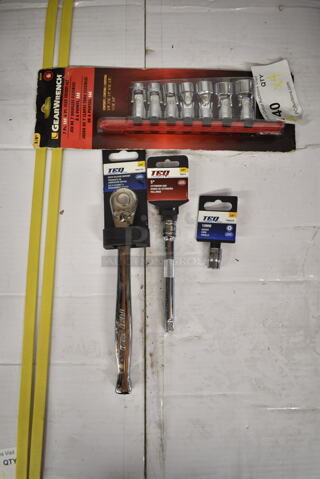 4 BRAND NEW! Items; TEQ Quick Release Ratchet, TEQ 5" Extension Bar, TEQ 10 MM Socket, Gearwrench Flex Socket Set. 4 Times Your Bid!