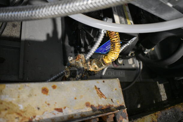 Radiance Stainless Steel Commercial Countertop Natural Gas Powered Charbroiler Grill. 24x30x12.5 - Image 4 of 4