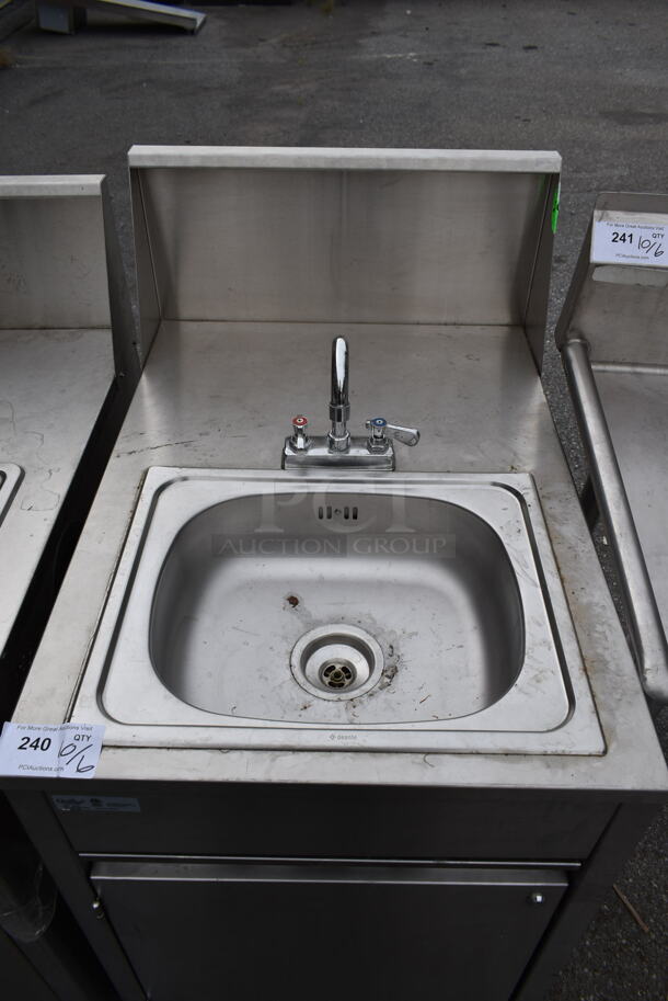 QualServ Stainless Steel Commercial Portable Single Bay Sink on Commercial Casters.  - Image 2 of 6