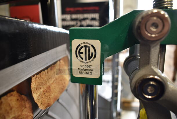 BRAND NEW SCRATCH AND DENT! Garde Metal Commercial Countertop Manual Juicer / Juice Press. Tested and Working! - Image 3 of 8