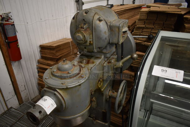 Hobart S-301 Metal Commercial 30 Quart Planetary Dough Mixer w/ Metal Mixing Bowl, Dough Hook, Paddle and Whisk Attachments. 115 Volts, 1 Phase. Tested and Working! - Image 6 of 9