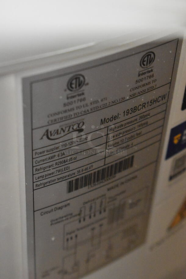 BRAND NEW SCRATCH AND DENT! Avantco 193BCR15HCW Metal Commercial Round Display Case Merchandiser. See Pictures for Broken Glass. 110-120 Volts, 1 Phase. - Image 5 of 5