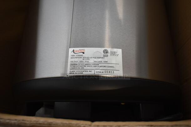 BRAND NEW SCRATCH AND DENT! Avantco 177RW92 Stainless Steel Commercial Countertop Rice Cooker. 120 Volts, 1 Phase. Tested and Working! - Image 4 of 11