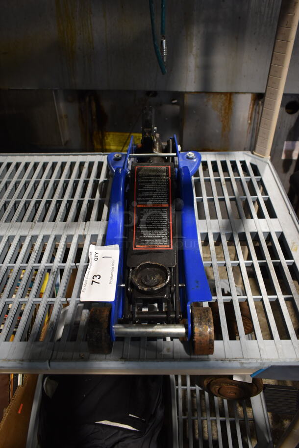Metal Car Jack. - Image 1 of 3