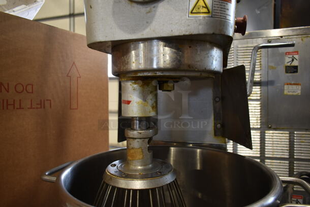 Omcan SP300A Metal Commercial Floor Style 30 Quart Planetary Dough Mixer w/ Stainless Steel Mixing Bowl, Bowl Guard, Whisk and Dough Hook Attachments. 110 Volts, 1 Phase. Tested and Working! - Image 6 of 8