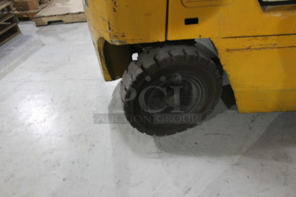 TCM FG20 Metal Commercial Propane Gas Powered Riding Forklift. Hours Read 1,550. BUYER MUST REMOVE: This Item CANNOT Be Transported; Must Pick Up By Appointment Only Approximately 1 Week After Auction Ends; Forklift Will Be Used During Pick Up Day. - Image 7 of 12