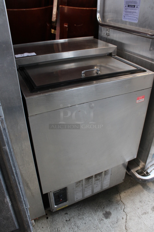 Glastender Model MF24-SF2 Stainless Steel Commercial Back Bar Glass Chiller Cooler w/ Sliding Lid on Commercial Casters. 115 Volts, 1 Phase. 24x24x38. Tested and Working! - Image 4 of 7