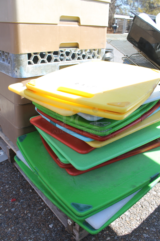 PALLET LOT OF Various Items Including Bus Bins and Caddies - Image 3 of 3