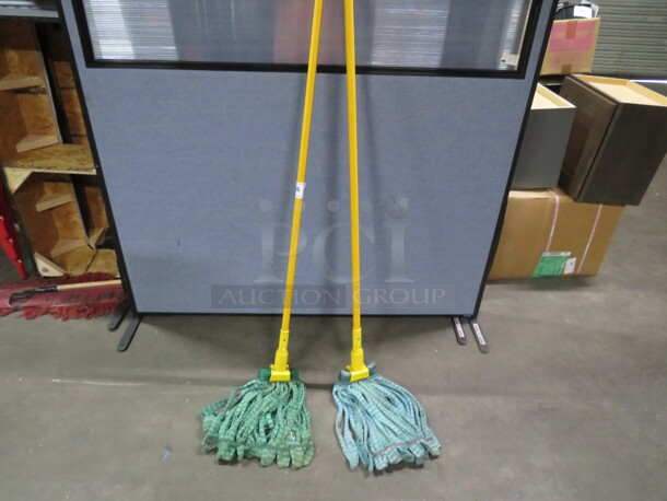 Handle Mop. 2XBID - Image 1 of 1