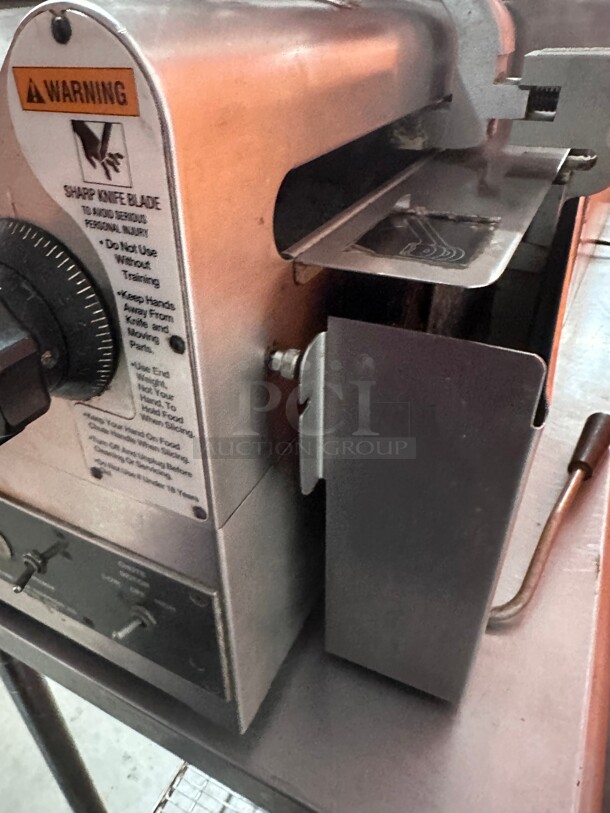 Working! Globe 2 Speed Automatic Commercial Meat Slicer model 2750 w/Sharpener Heavy Duty 115 Volt NSF Tested and Working! - Image 8 of 8