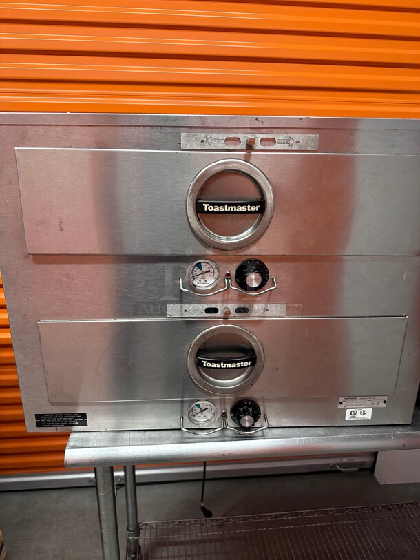 Working! Toastmaster 3B84029.19 inch W Freestanding Warming Drawer w/ (2) 21.5 inch Compartments, 120v NSF Tested and Working! - Image 2 of 11