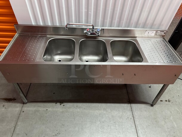 Clean! Krowne Metal 18-53C Stainless 3 Compartment Bar Sink w/ Two 12 inch  Drainboards 18 inch D
Krowne Metal Royal Underbar 1800 Series Bar Sink NSF  - Image 3 of 9