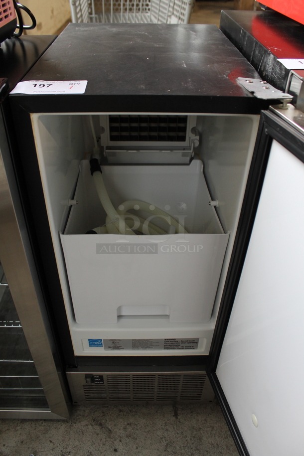 BRAND NEW SCRATCH AND DENT! Whynter UIM-501SS Stainless Steel Built-In Clear 50lb 15" Ice Maker. 115 Volts, 1 Phase. Tested and Working!
 - Image 2 of 5