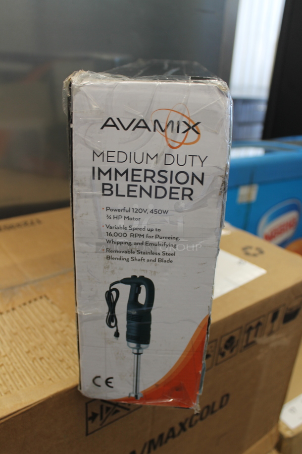 LIKE NEW! AvaMix 928IB10 Stainless Steel Commercial Medium-Duty 10" Variable Speed Immersion Blender - 3/4 HP. Unit Has Only Been Used a Few Times! Tested and Working! - Image 3 of 6