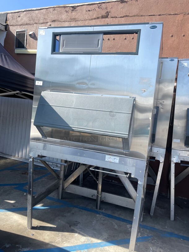 New! Follett ITS2250SG-60 ITS Series 60 in Ice Storage and Transport System  - 2133 lb. - Image 2 of 8