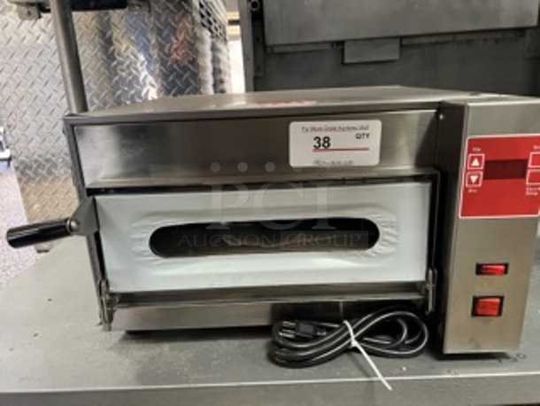 Brand New! Electric Countertop Made in Italy 27  inch Single Deck Entry Max Series Pizza Oven - 220 volt 1 PH Tested and Working!