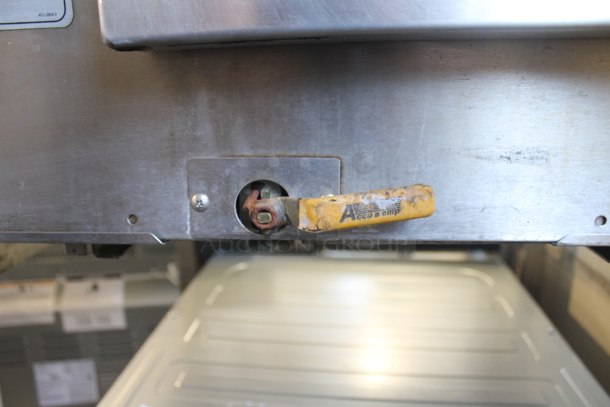 AccuTemp SNH 11 Stainless Steel Commercial Single Door Steam Cabinet w/ Under Shelf on Commercial Casters. 208-250 Volts, 3 Phase. - Image 3 of 7
