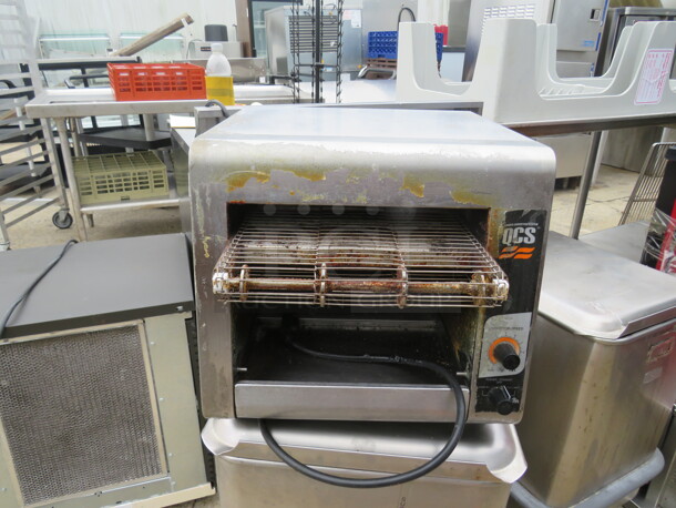 One Holman Star Conveyor Toaster. Model# QCS-Q1-35. 120 Volt. 14X17X13