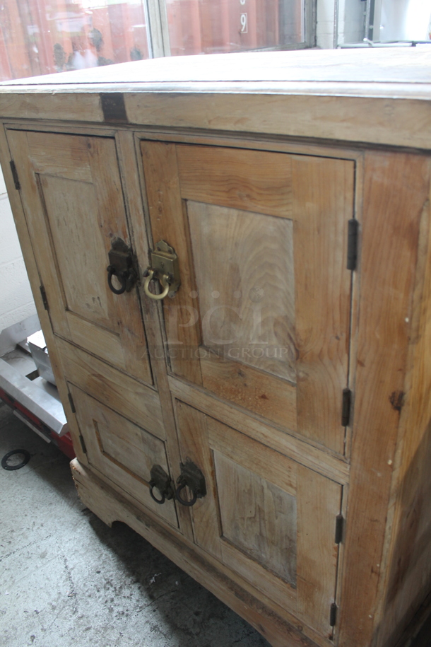 ANTIQUE! The Eddy Refrigerator Wooden 4 Door Cooler. Cannot Test Due To Missing Power Cord

 - Image 4 of 10