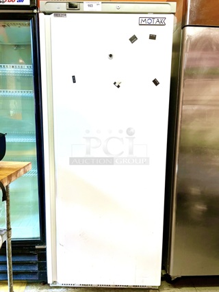 FROST EXCELLENCE! MoTak MSD-1DF-EC-HC 30" One Section Reach In Freezer, (1) Solid Door, R290 Hydrocarbon 115v. 
30.59 in. W x 28.74 in. D x 78 in. H
7 A, 2⁄3 HP
115 V/60 Hz/1 ph, 8.2-ft. cord with NEMA 5-15P plug