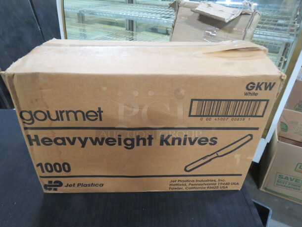 Case Of 1000 Heavy Weight White Knives. #GKW. - Image 1 of 1