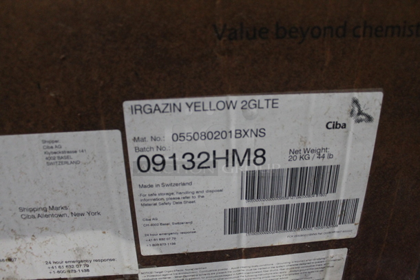 ALL ONE MONEY! PALLET LOT OF Various Items Including Irgazin Yellow 2GLTE, Mophtal Brown 5R and SVH Orange. BUYER MUST REMOVE.  - Image 4 of 5