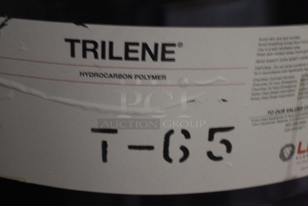 ALL ONE MONEY! PALLET LOT OF 4  Trilene Hydrocarbon Polymer Metal Barrels. BUYER MUST REMOVE.  - Image 6 of 7