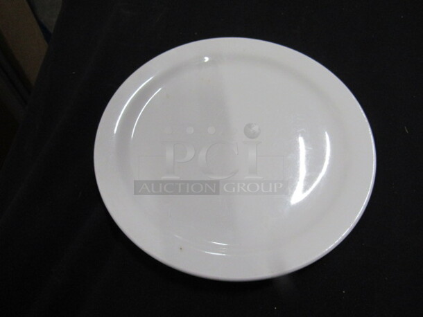9 Inch White  Plate. 10XBID - Image 1 of 1