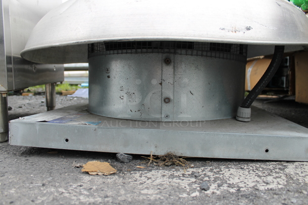 CaptiveAire DMUA18FA Metal Commercial Rooftop Mushroom Exhaust Fan. 115 Volts, 1 Phase.  - Image 3 of 5