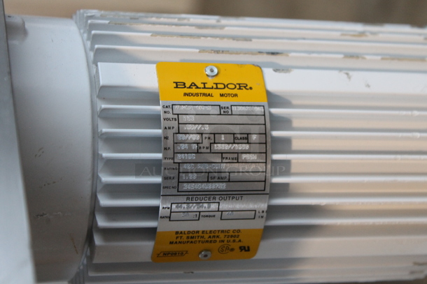 Mettler Toledo 0925 Metal Commercial Floor Style Curved Conveyor Belt for Labeling Machine. 115 Volts, 1 Phase.  - Image 3 of 4