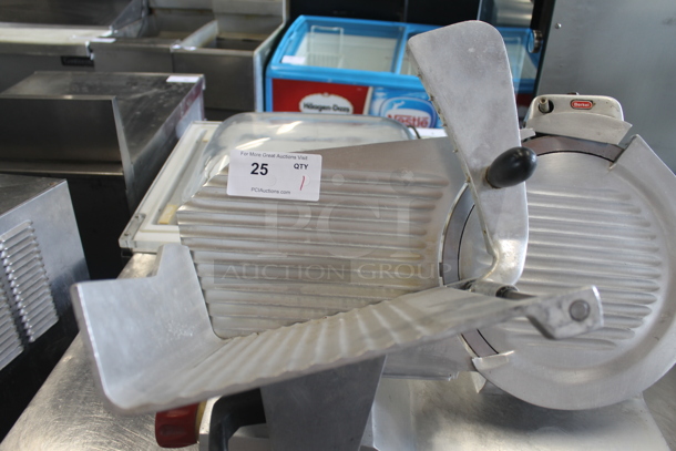 Berkel 827 Stainless Steel Commercial Countertop Meat Slicer w/ Blade Sharpener. 115 Volts, 1 Phase. Tested and Working! - Image 7 of 9