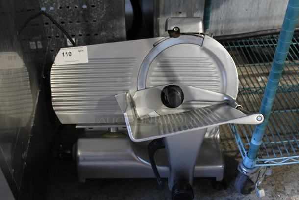 Globe Stainless Steel Commercial Countertop Meat Slicer w/ Blade Sharpener. Tested and Working!