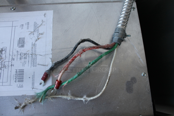 Viking VES0107CSS Stainless Steel Electric Powered Convection Oven. 208/240 Volts, 1 Phase.   - Image 6 of 7