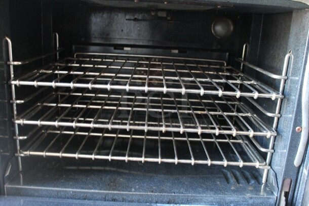Viking Stainless Steel Gas Powered 4 Burner Range w/ Oven.  - Image 4 of 5