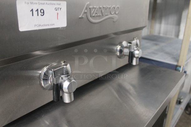 BRAND NEW SCRATCH AND DENT! Avantco 77F202 Stainless Steel Commercial Countertop Electric Powered 2 Well Fryer w/ 2 Metal Fry Baskets and 2 Lids. 208-240 Volts, 1 Phase. Tested and Working! - Image 7 of 8